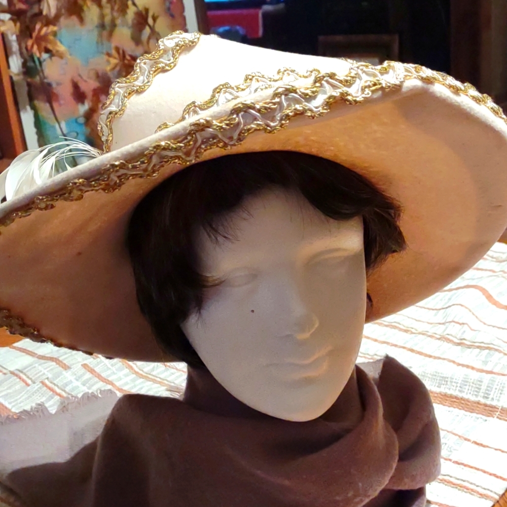Women's accessories